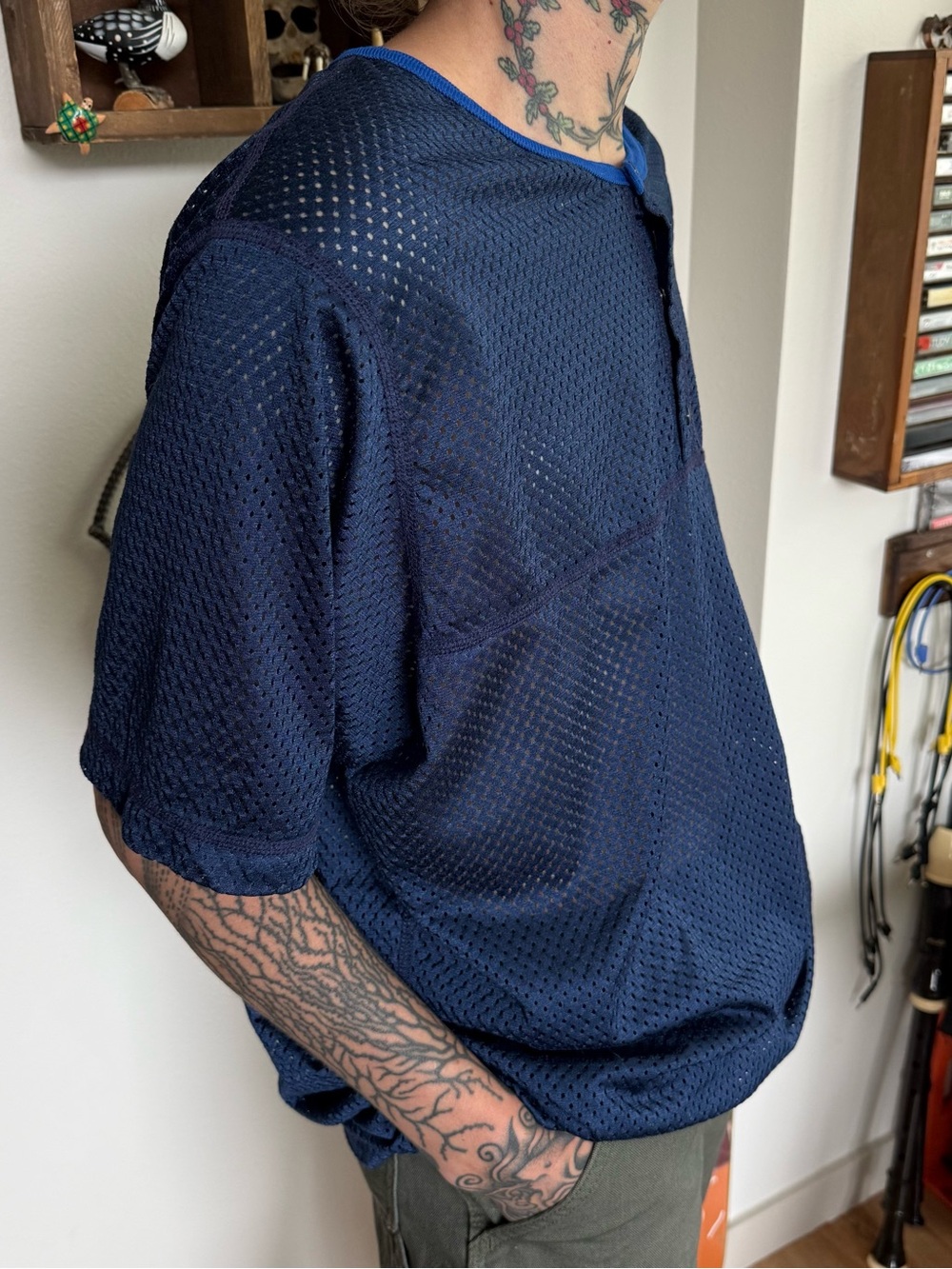Vintage 90s REI Navy Blue Mesh Henley S/S Tee ~ Size Large - Picture 6 of 9